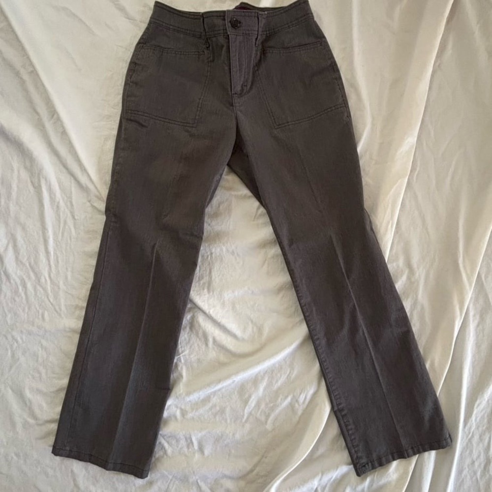 Gloria‎ Vanderbilt Grey Pants Size 8P